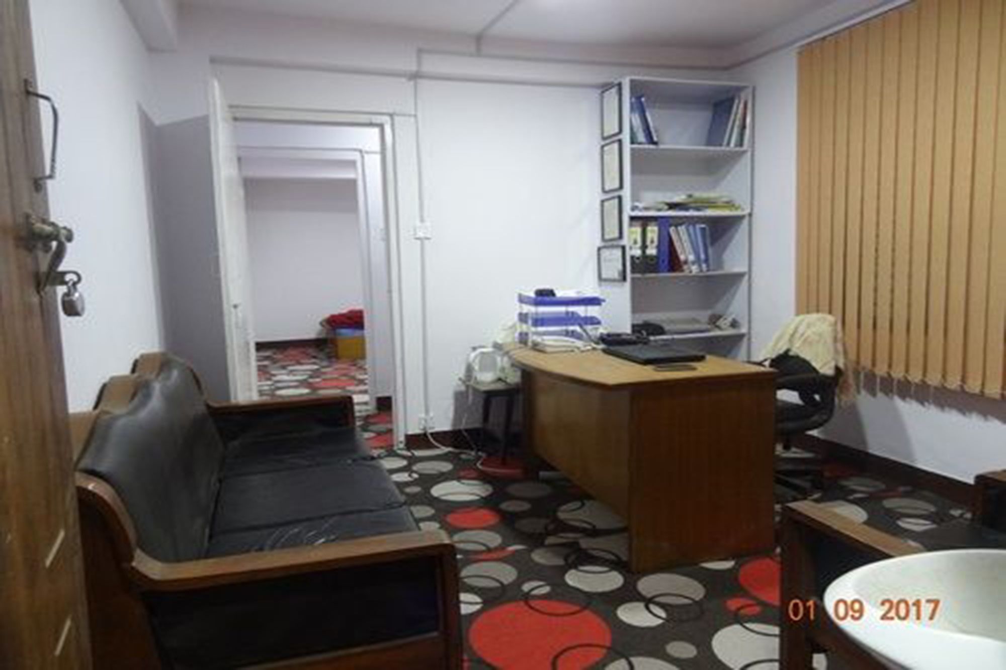 Distinctive Nepal Home Stay กาฐมาณฑุ ภายนอก รูปภาพ